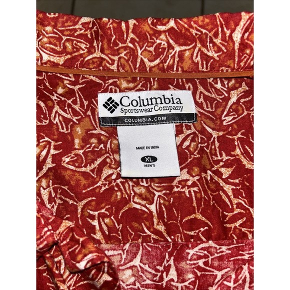 Columbia Fish  Print Button Up. Size Xl.  EUC.  Red - Picture 4 of 5